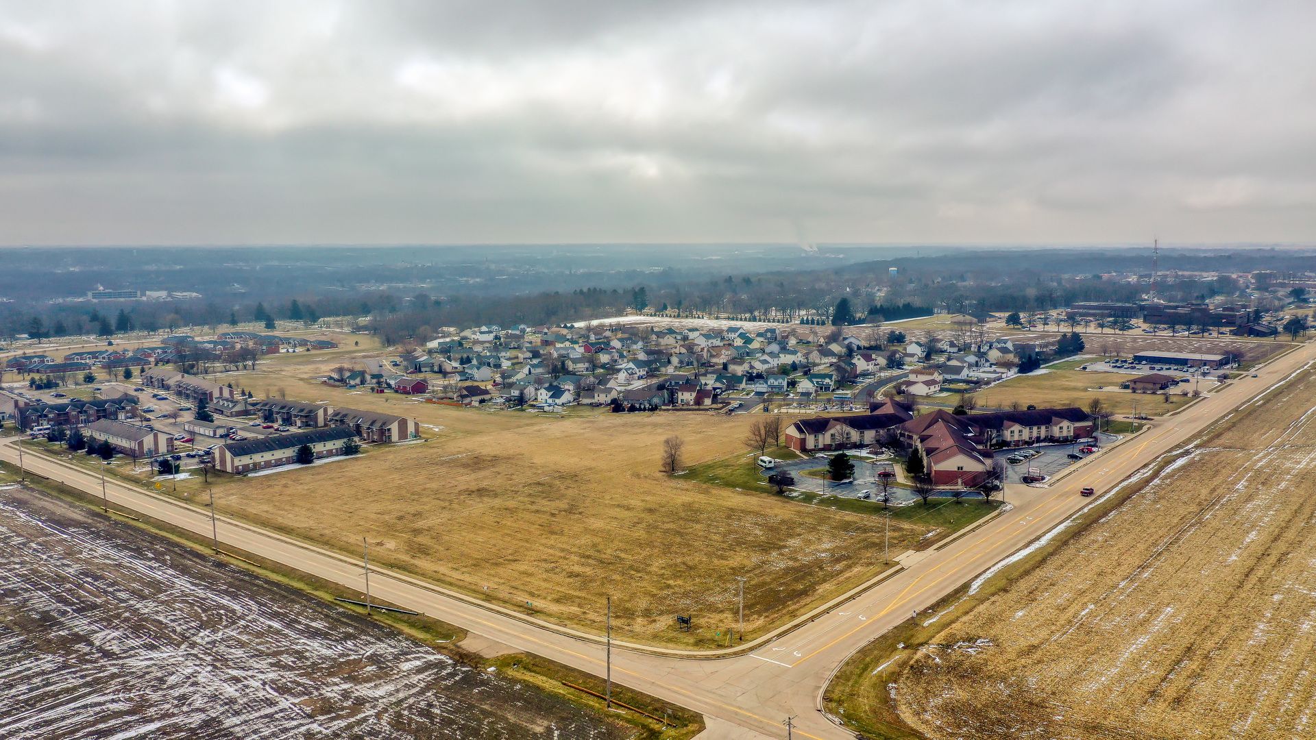 801 E Etna Road — Ottawa, IL 61350