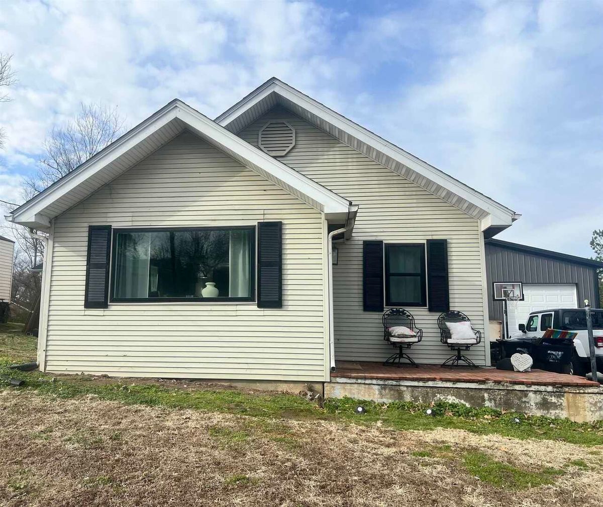 601 6th Street, Vienna, IL 62995