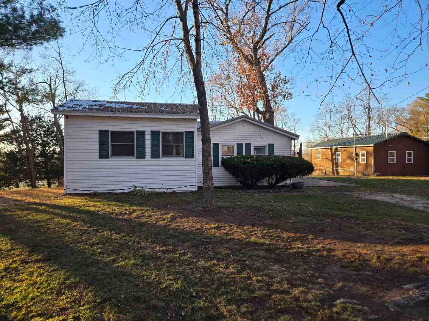 930 42nd Street — New Boston, IL 61272