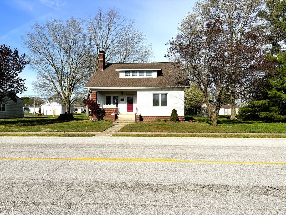 109 Broadway Street, Hoffman, IL 62250