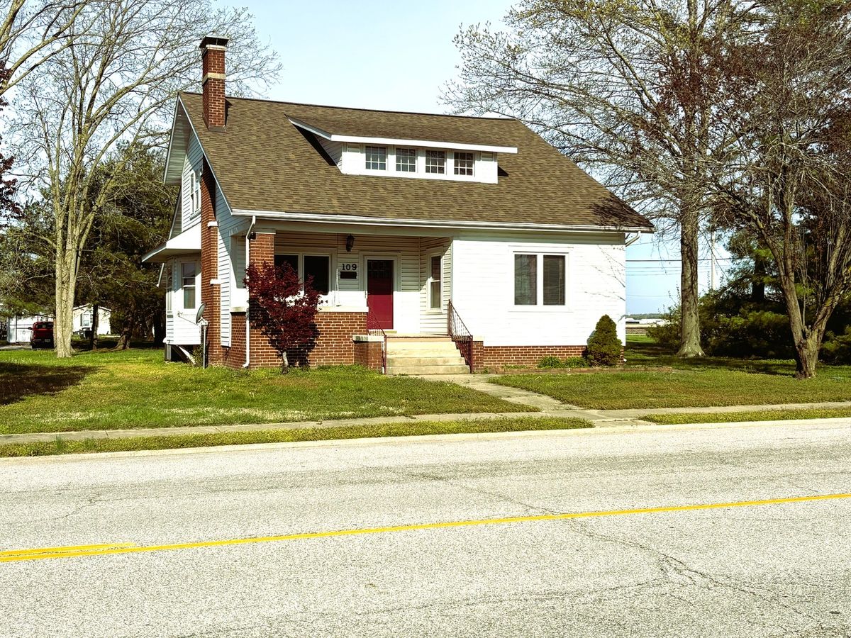 109 S Broadway Street, Hoffman, IL 62250