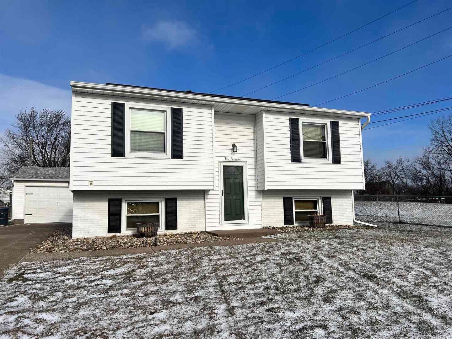 217 W 17th Avenue — Milan, IL 61264