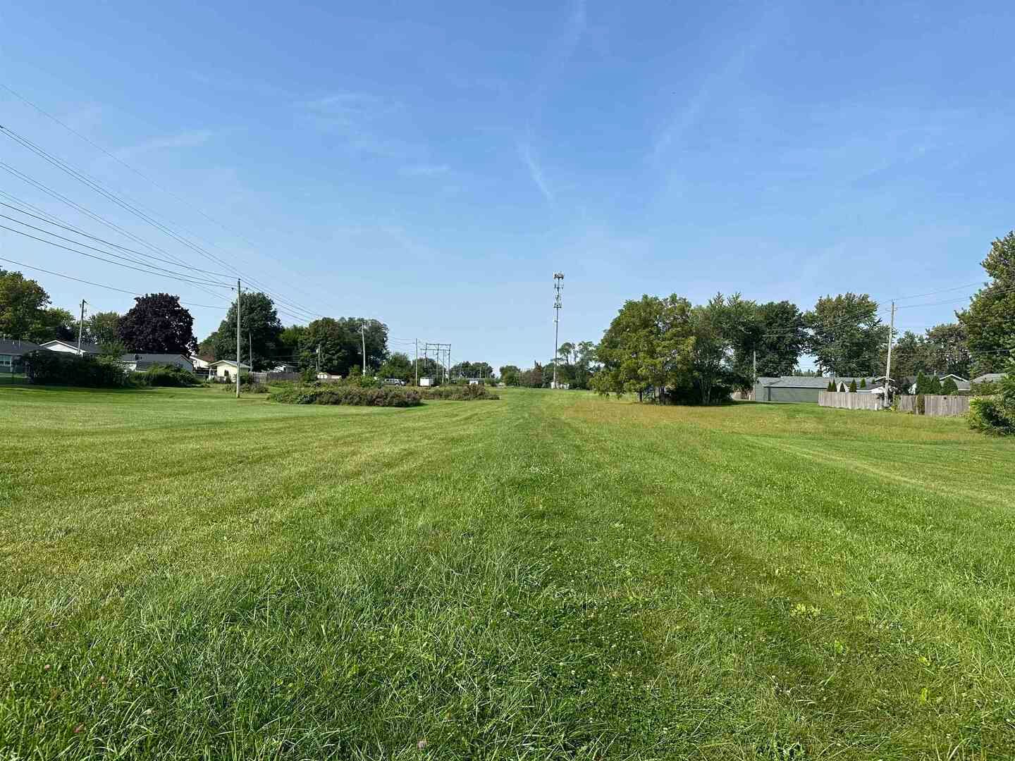 6658 Division Street — Davenport, IA 52806