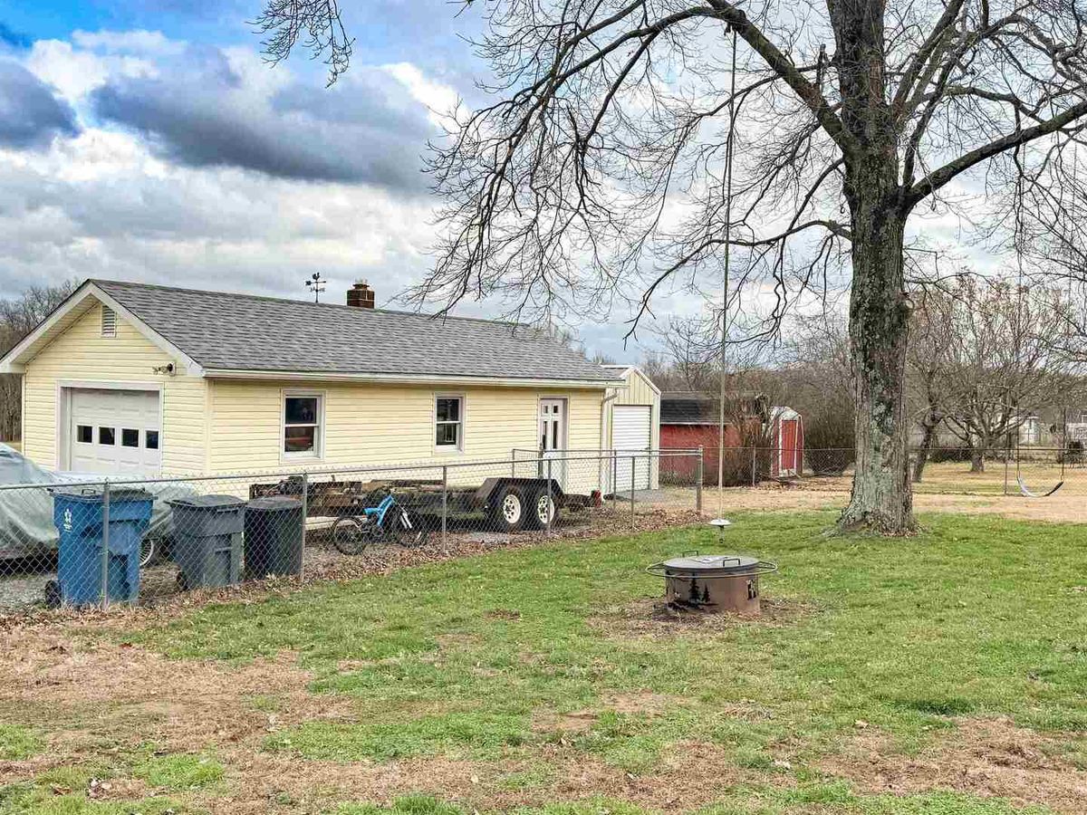 300 Williford Road, Jonesboro, IL 62906