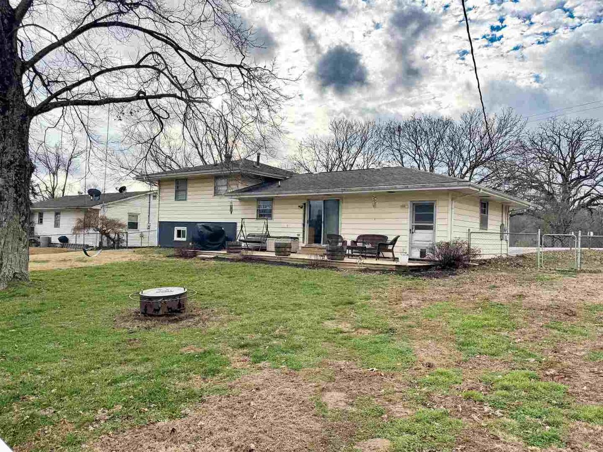 300 Williford Road, Jonesboro, IL 62906