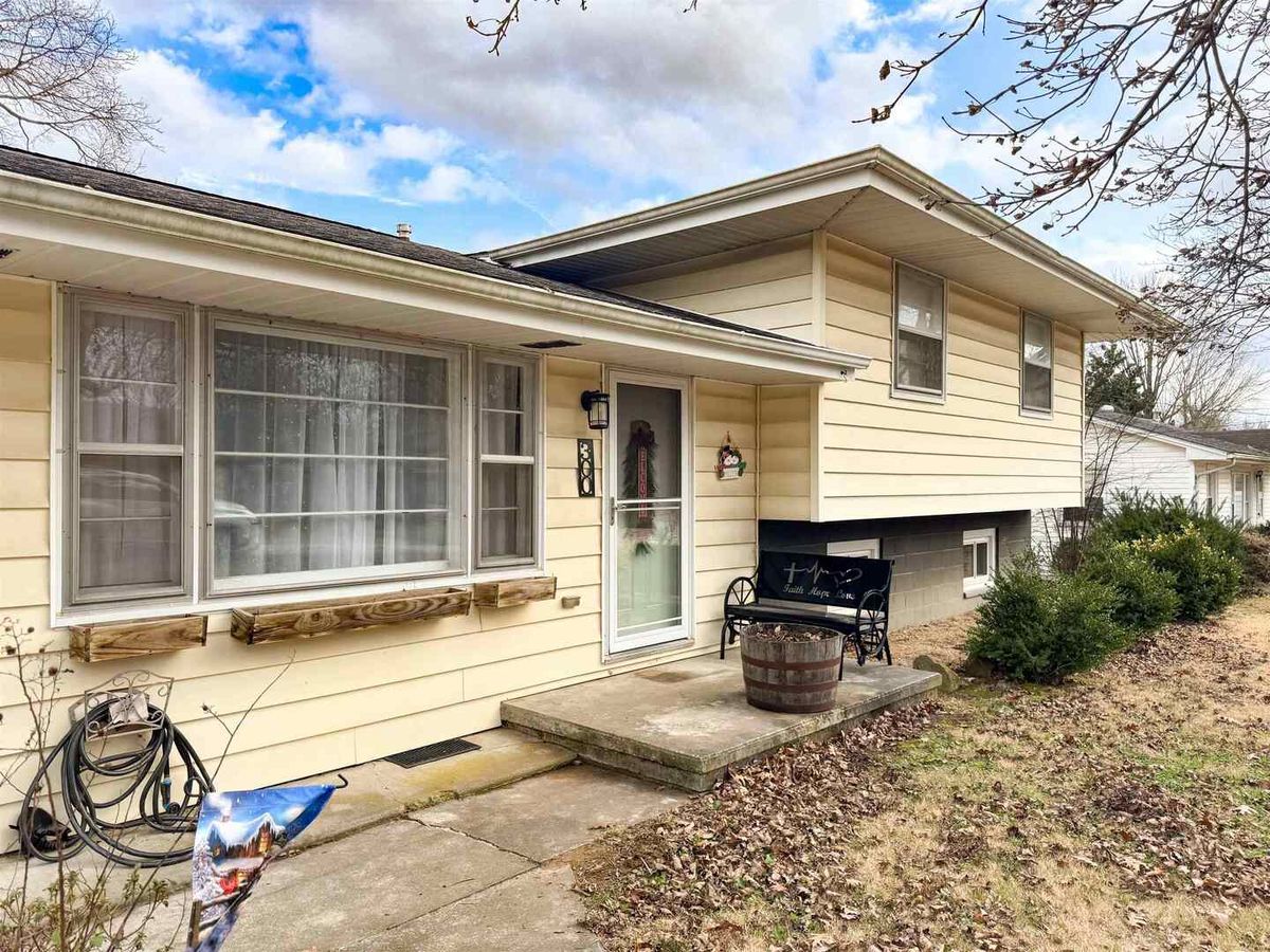300 Williford Road, Jonesboro, IL 62906