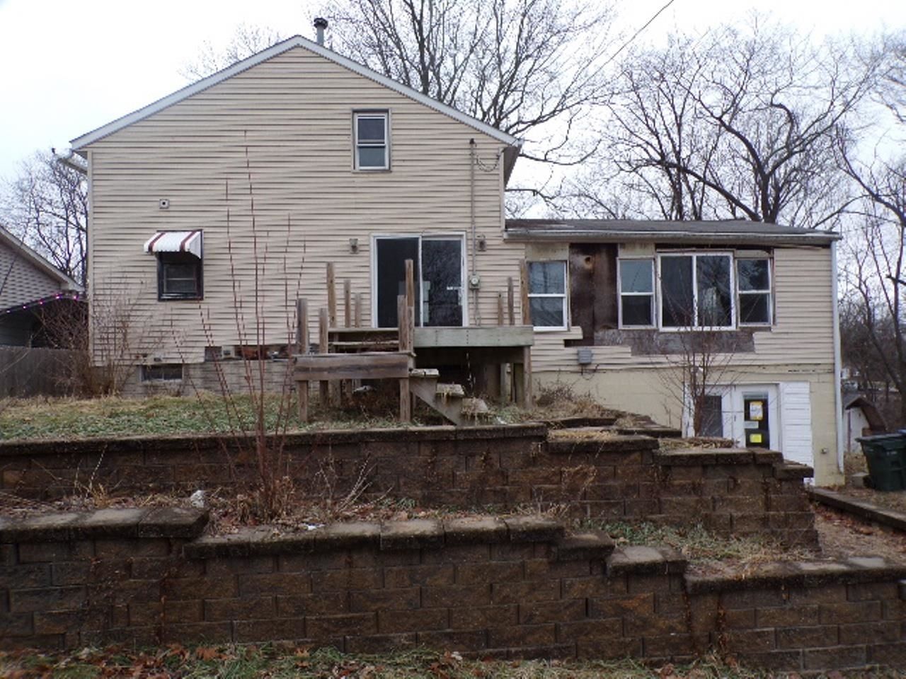 26 Blue Grass Court — Davenport, IA 52802