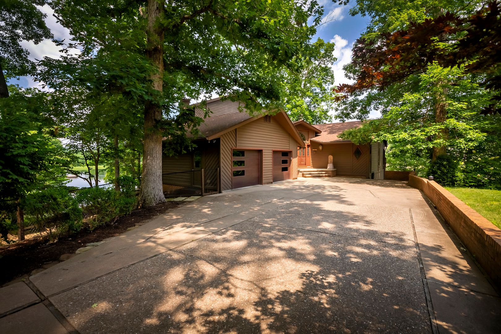 396 Lake Indian Hills Circle — Carbondale, IL 62902
