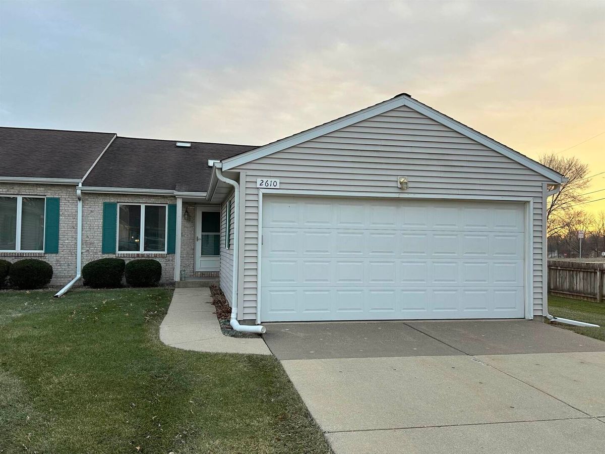 2610 38th Street, Moline, IL 61265