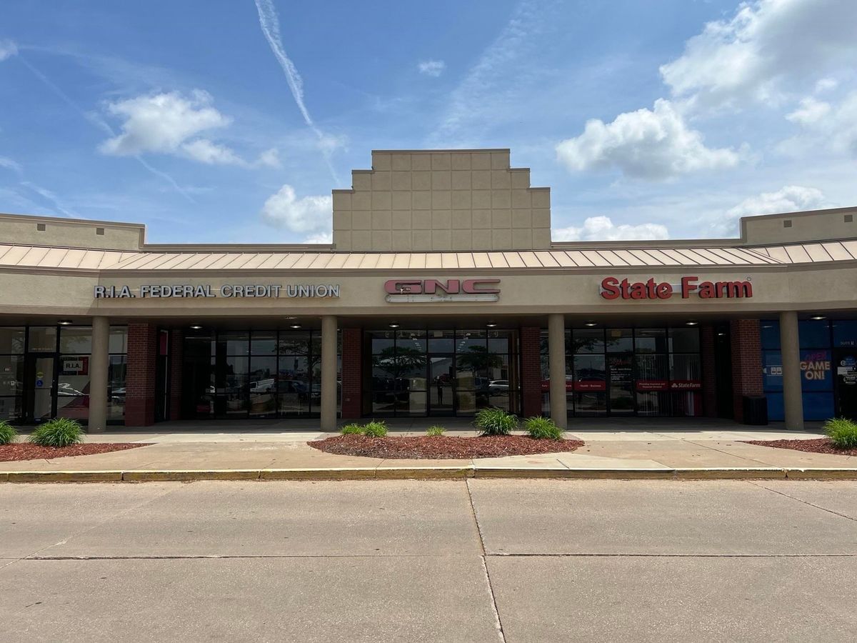 2001 5th Street, Silvis, IL 61282