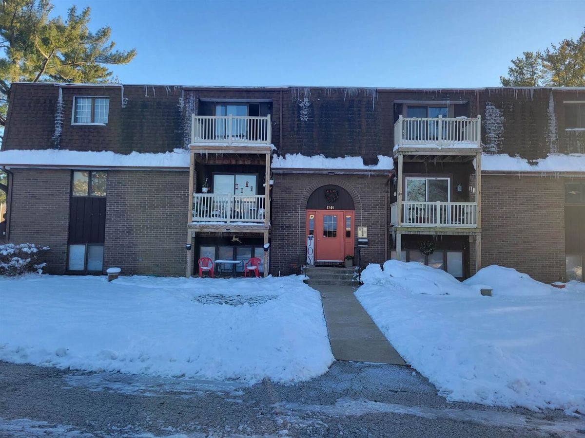 1249 48th Ave Avenue, East Moline, IL 61244