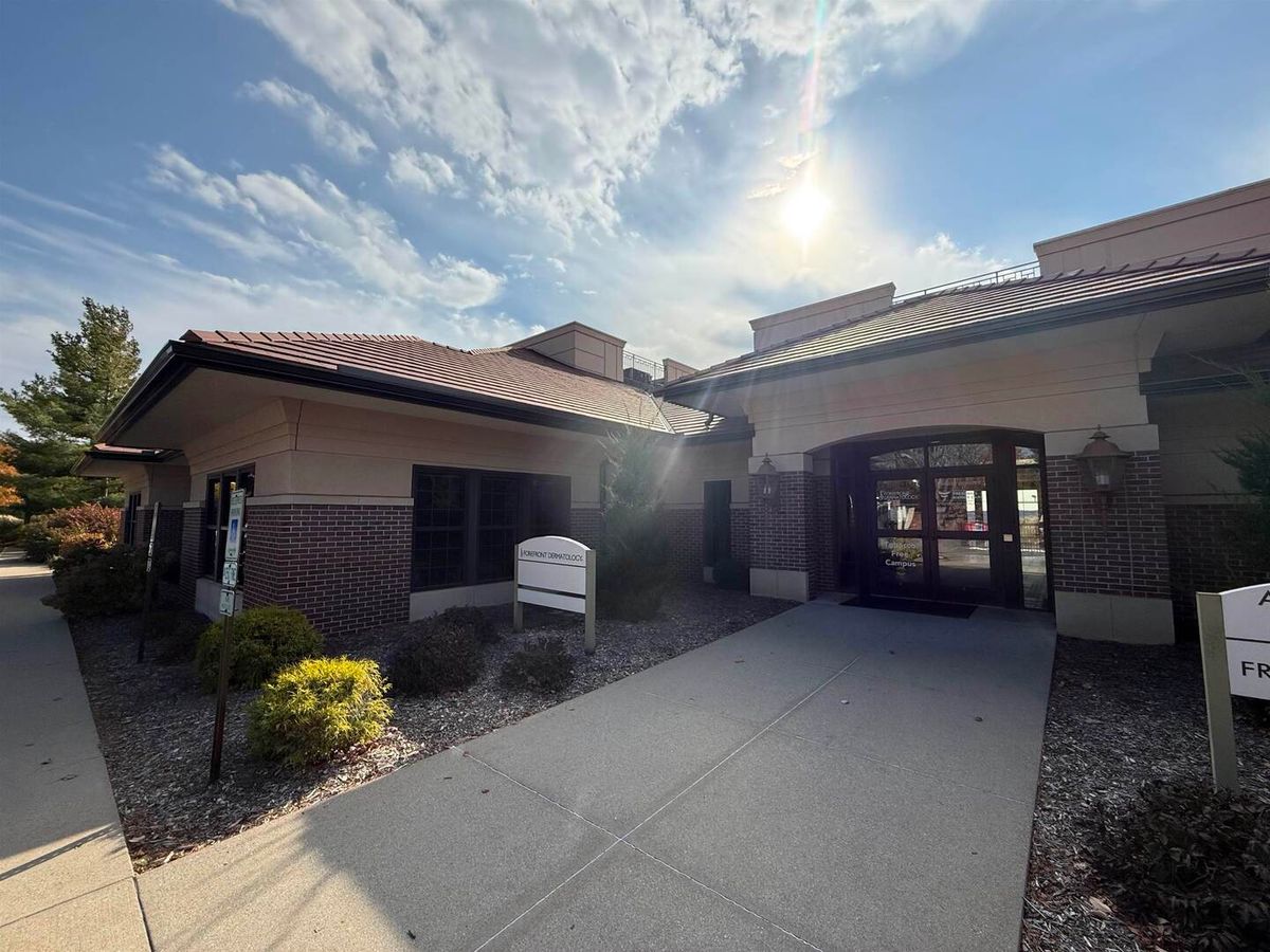 615 Valley View Drive, Moline, IL 61265