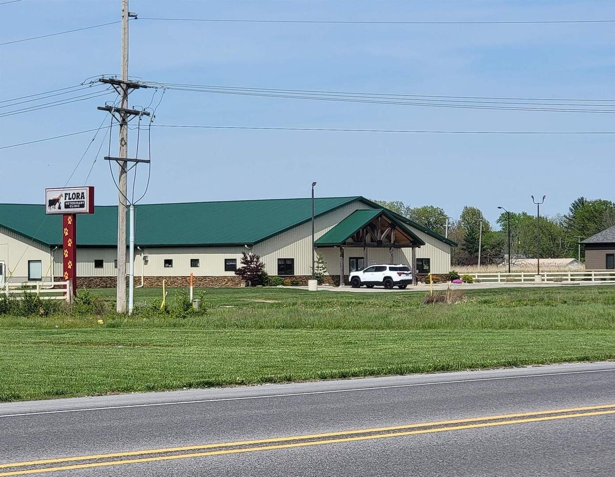00 E 12th Street E, Flora, IL 62839