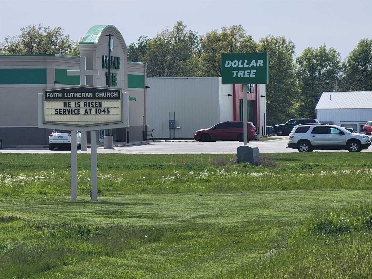 00 E 12th Street E, Flora, IL 62839