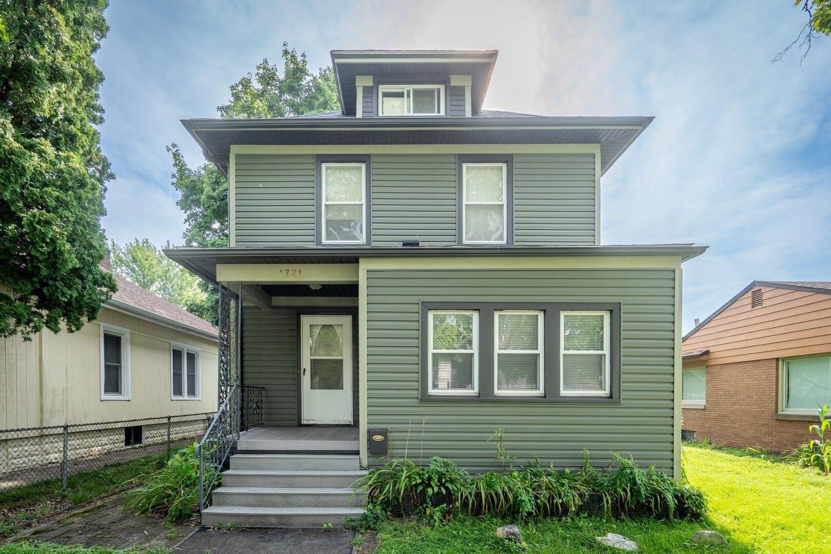 1721 28th Street — Rock Island, IL 61201
