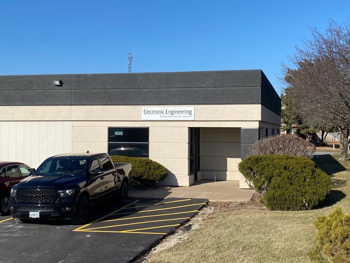 5000 Tremont Ave Avenue, Davenport, IA 52807