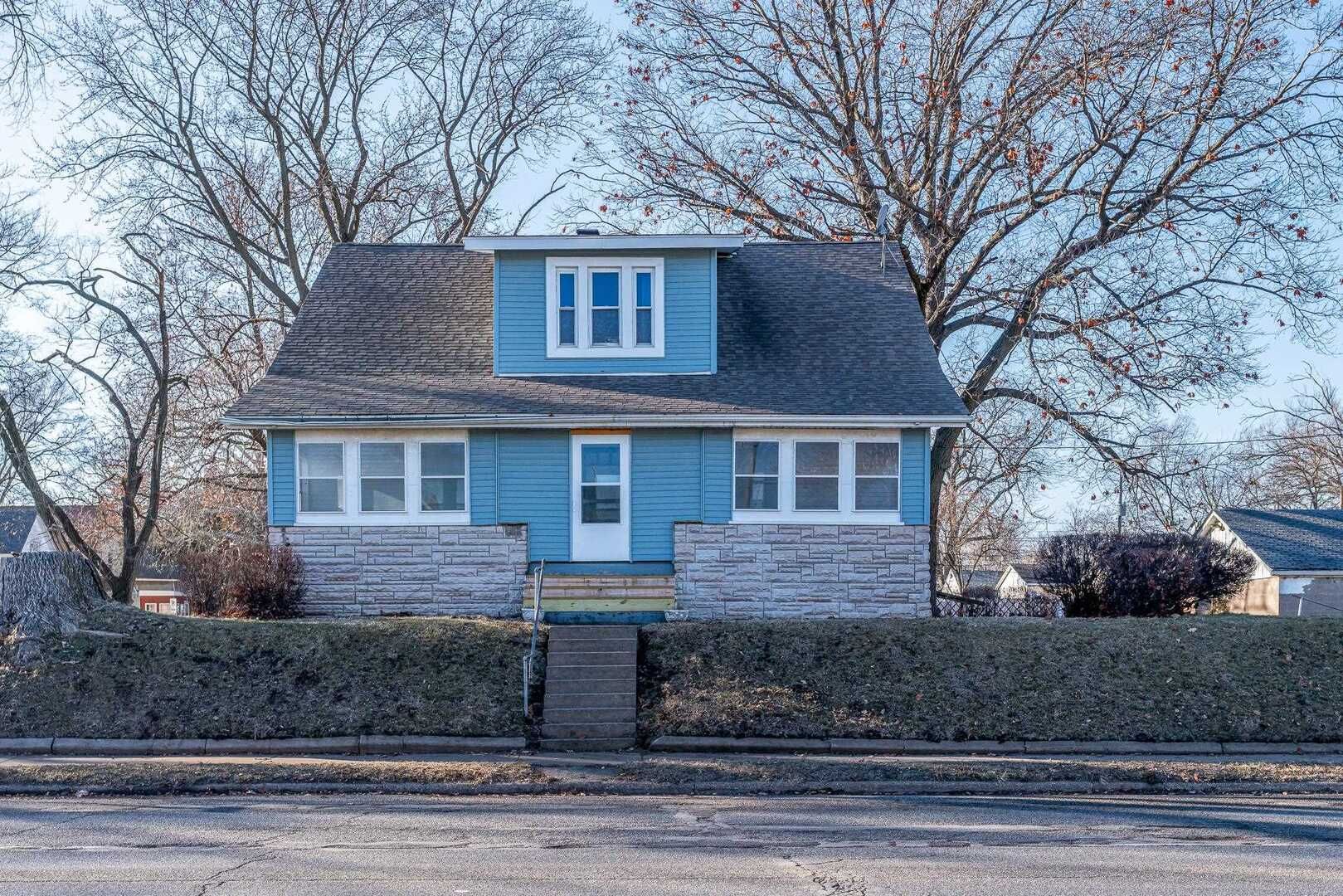 1320 11th Street — Rock Island, IL 61201