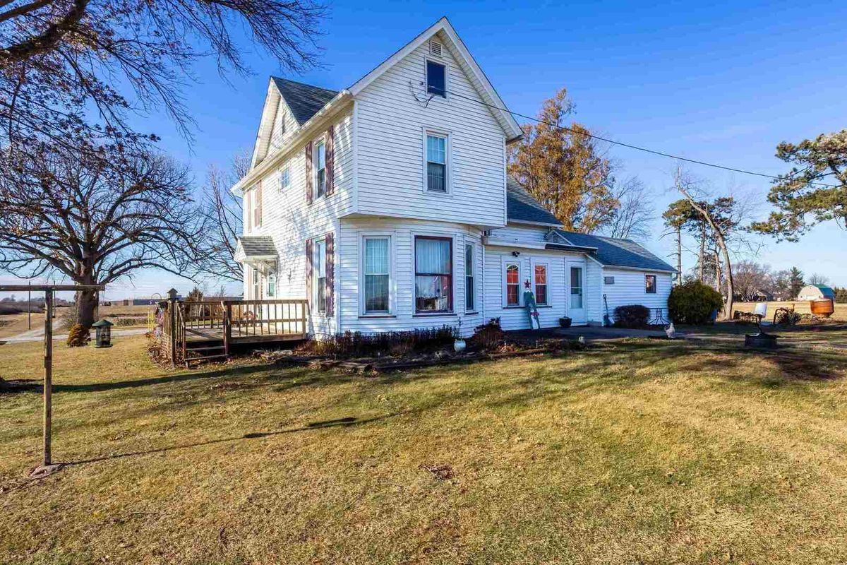 7805 Jersey Ridge Road, Davenport, IA 52807