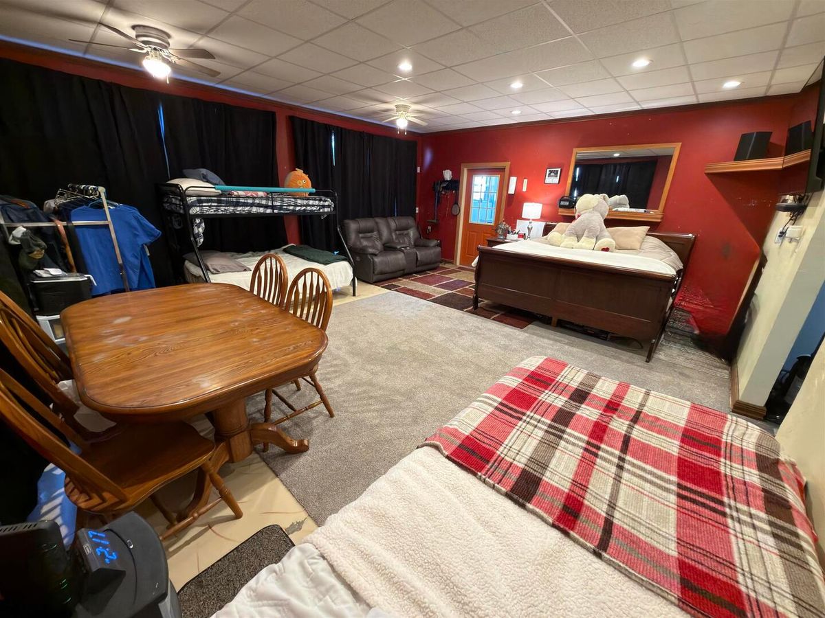 208 10th Street, Altamont, IL 62411