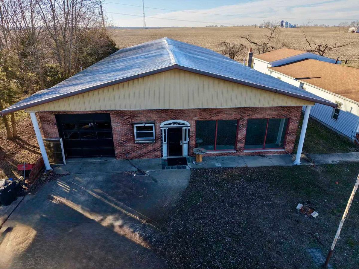 208 10th Street, Altamont, IL 62411