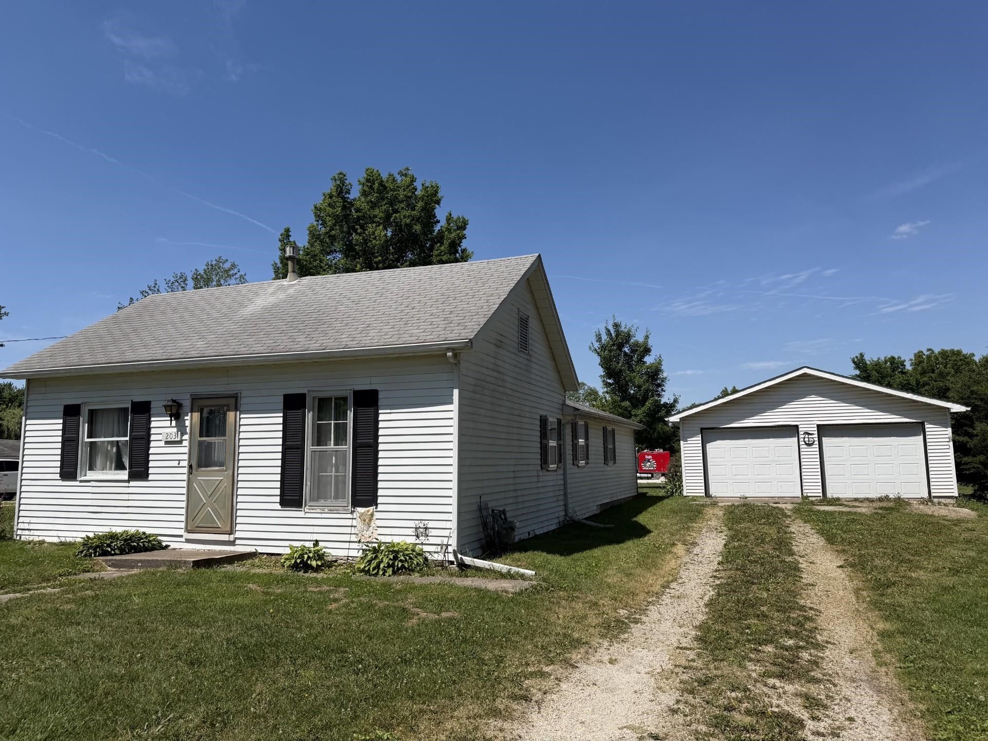 203 S Douglas Street — Loraine, IL 62349