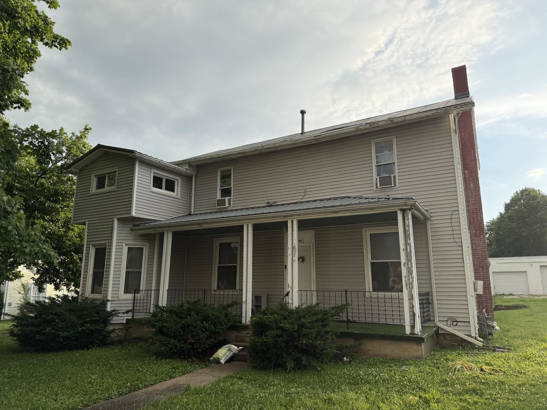 106 S Warsaw Street — Ursa, IL 62376
