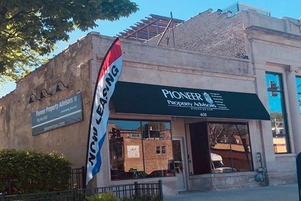 408 N Austin Boulevard — Oak Park, IL 60302