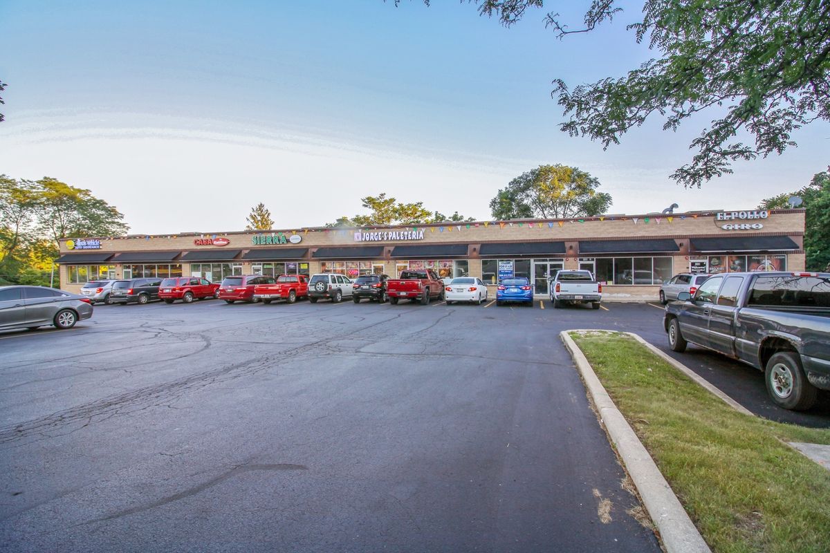 110 Neltnor Boulevard, West Chicago, IL 60185