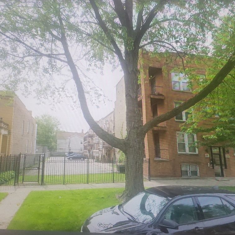 6800 S Dante Avenue #P-14 — Chicago, IL 60637
