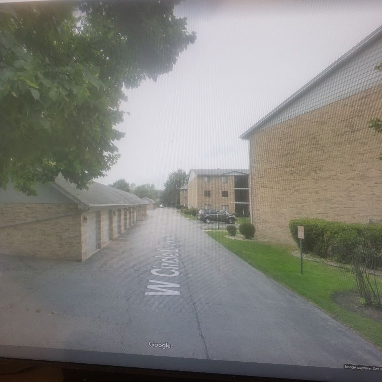 13300 Circle Drive Parkway, Crestwood, IL 60418