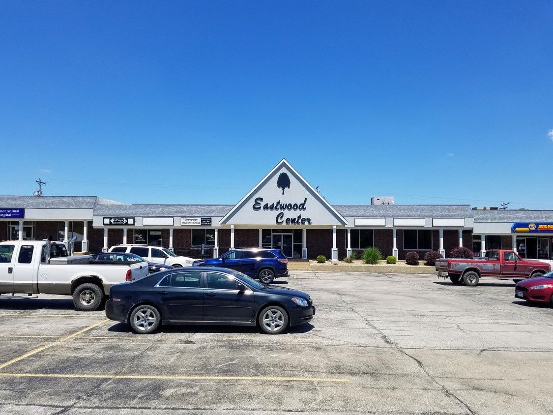 804 Eastwood Drive #14 — Mahomet, IL 61853