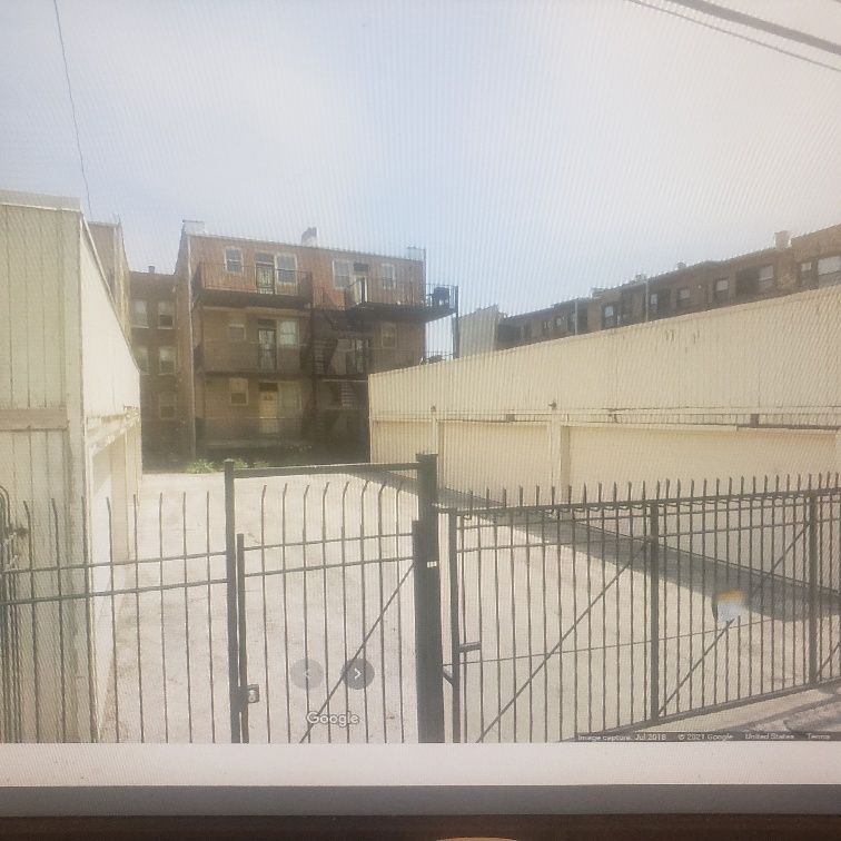 4832 S Indiana Avenue #G-28 — Chicago, IL 60615