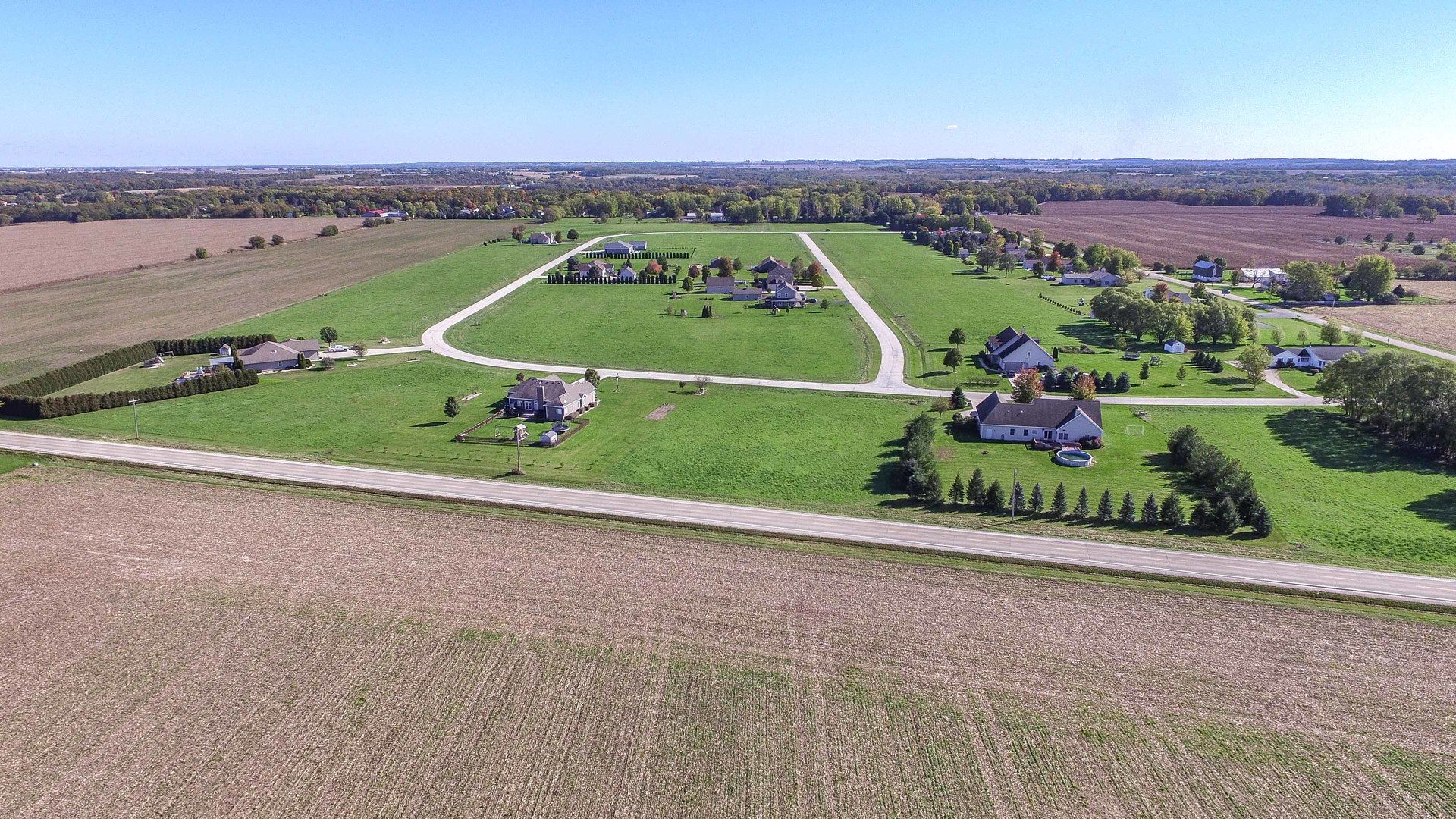 2444 N 4210TH Road — Sheridan, IL 60551