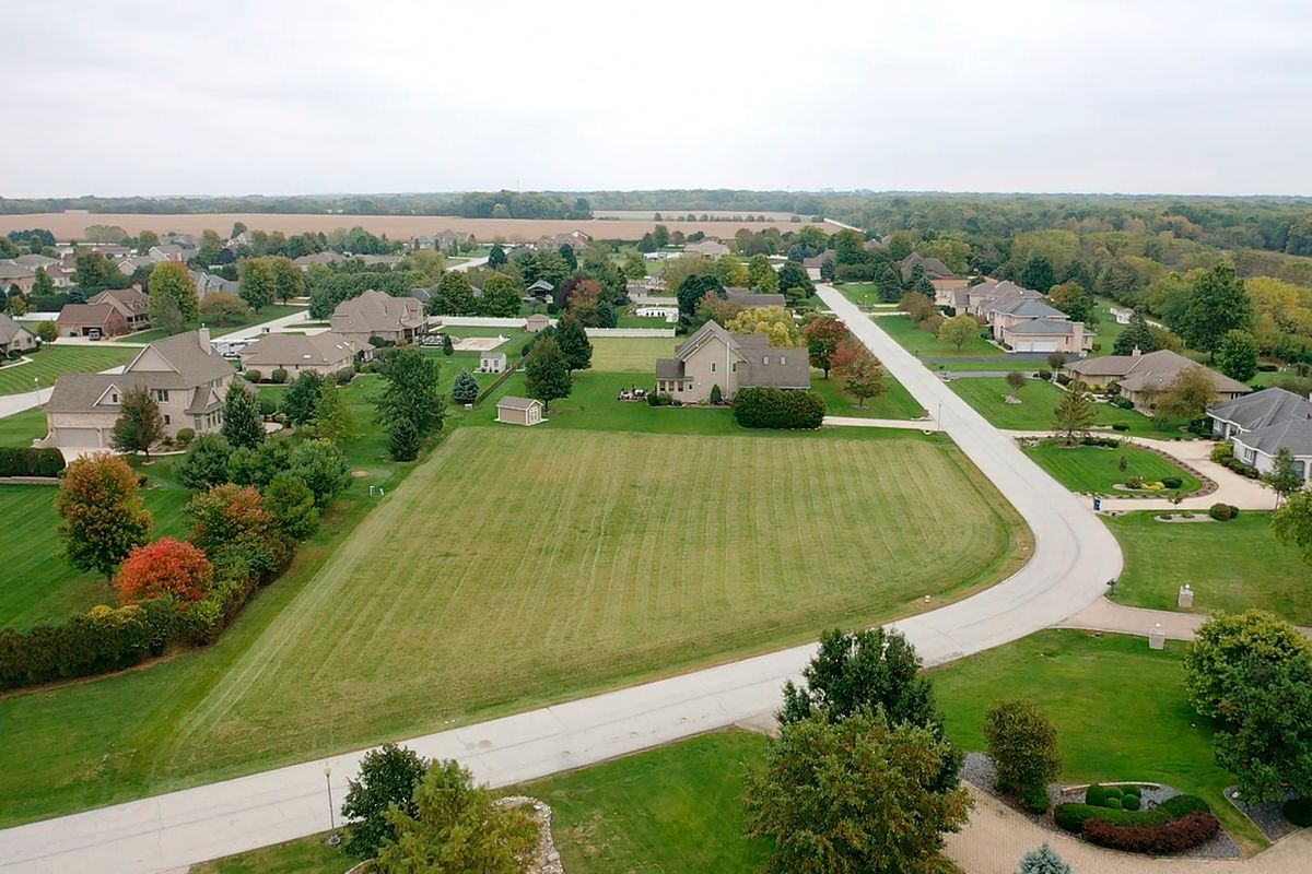 1040 Country Lane, Bourbonnais, IL 60914