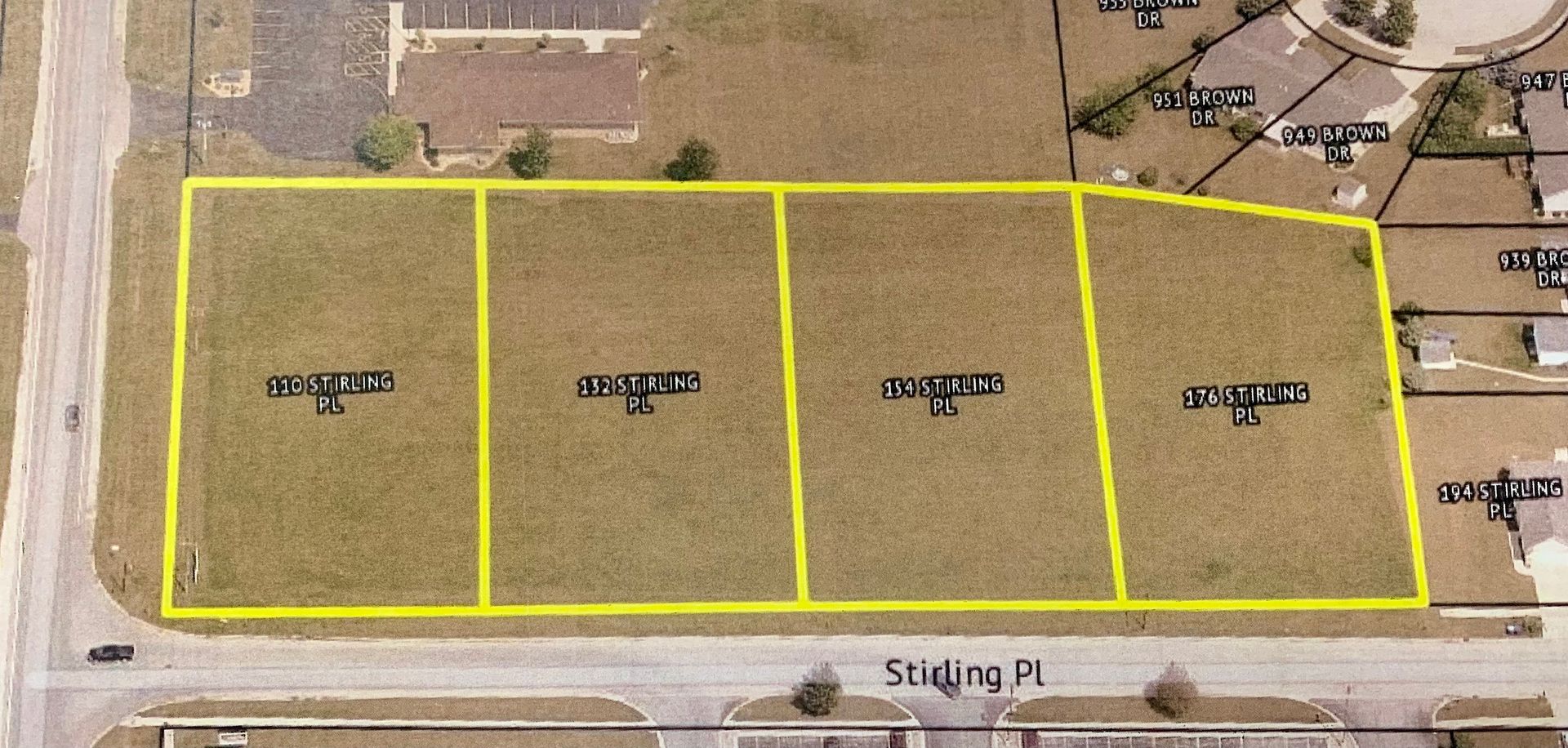 110-176 STIRLING Place — Momence, IL 60954