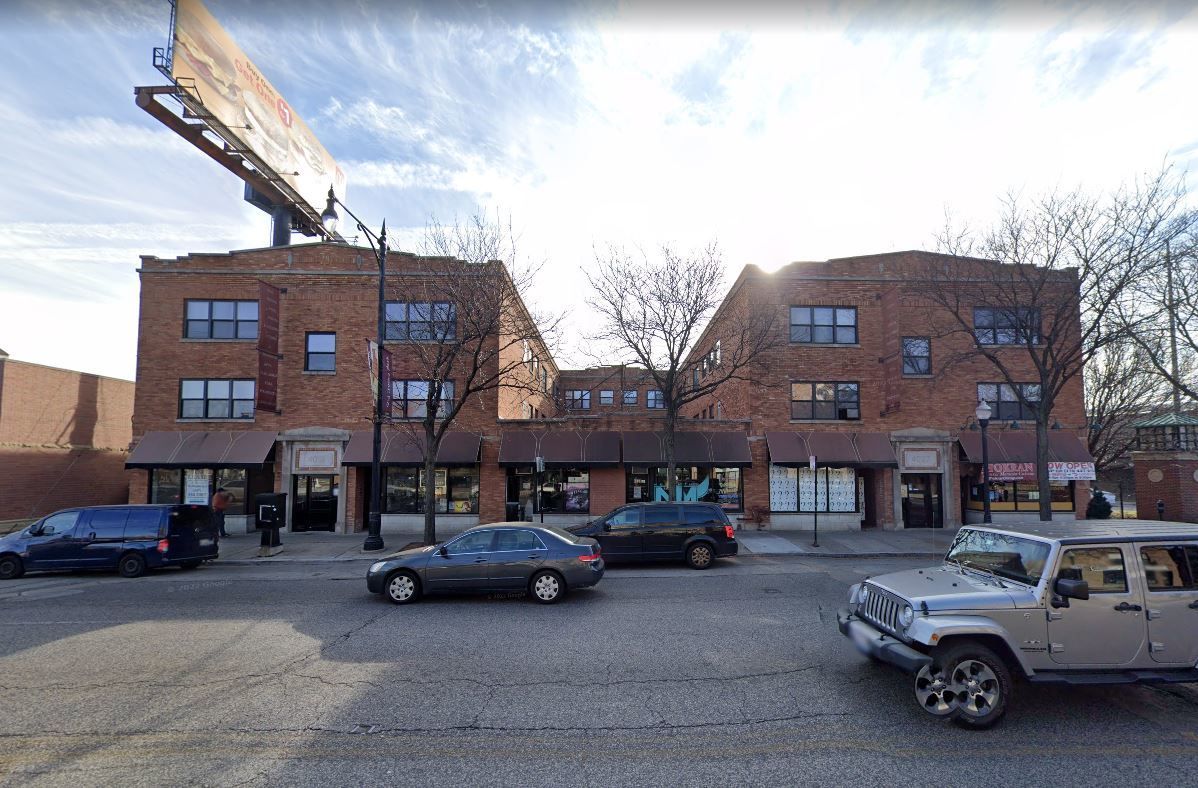 4023 W IRVING PARK Road — Chicago, IL 60641