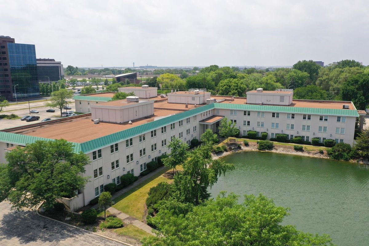 2200 E Devon Avenue, Des Plaines, IL 60018