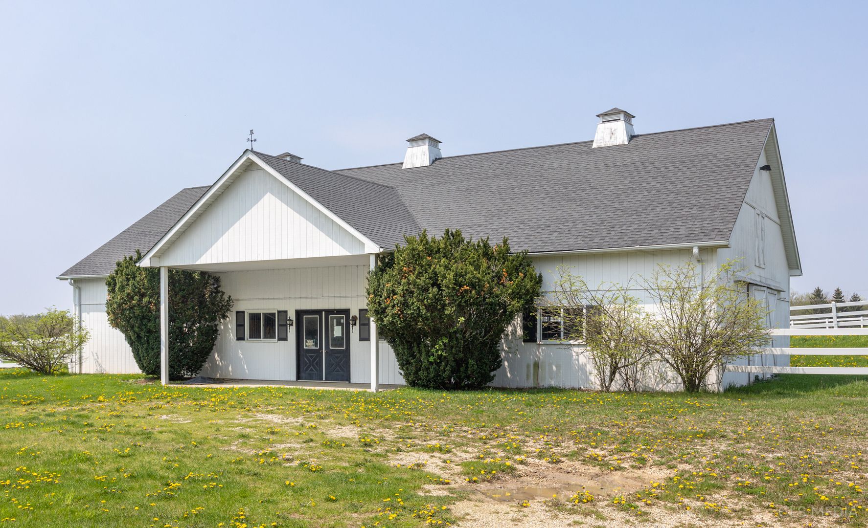 120 Grassmere Court — North Barrington, IL 60010