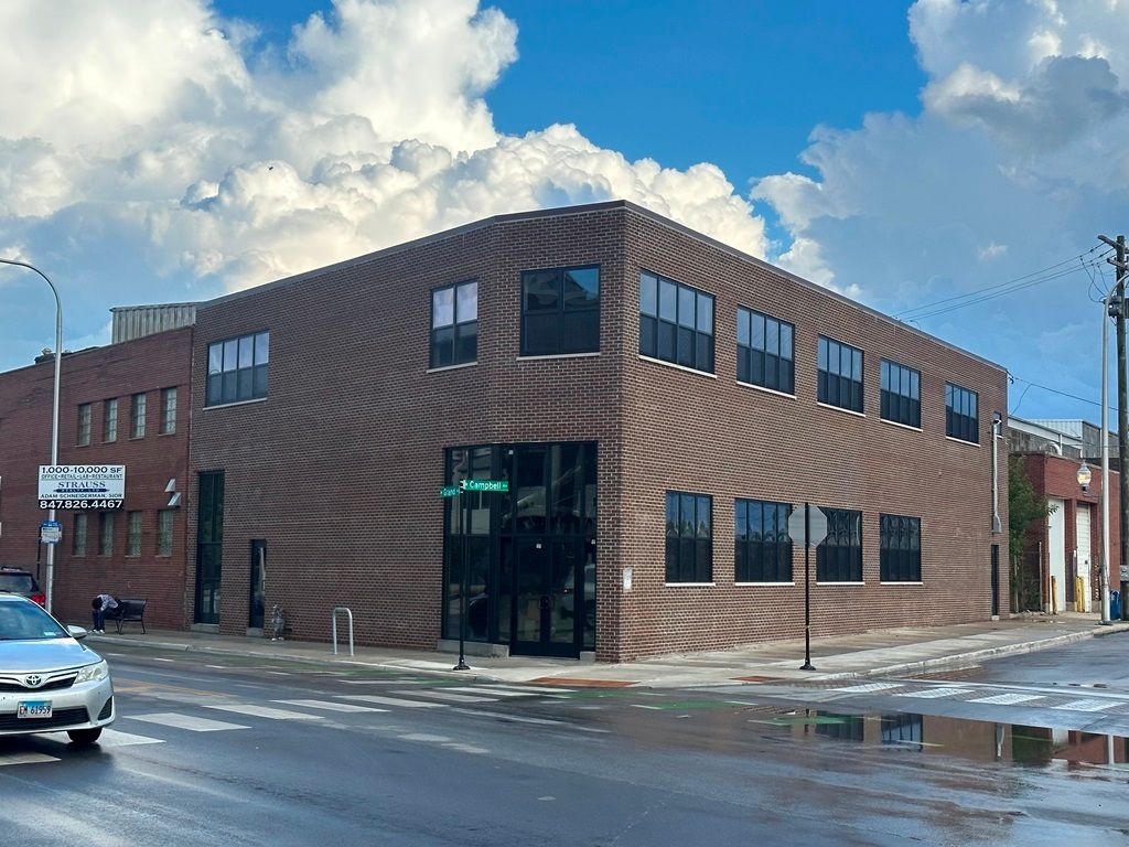 2461 W Grand Avenue — Chicago, IL 60612