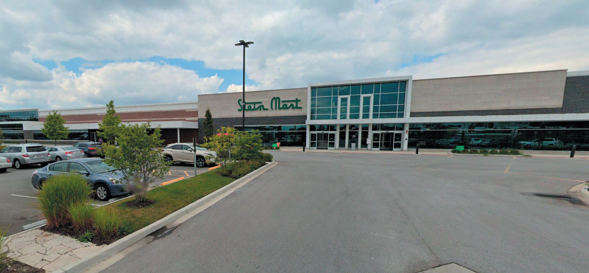 840 Plainfield Road — Willowbrook, IL 60527