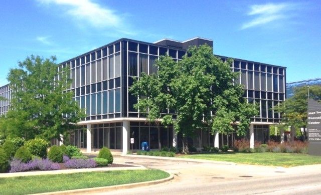 5940 W Touhy Avenue — Niles, IL 60714
