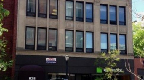 828 Davis Street — Evanston, IL 60201