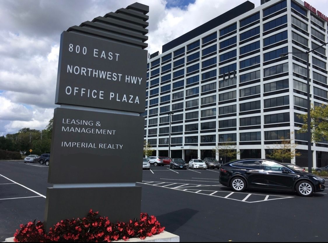 800 E Northwest Highway — Palatine, IL 60074
