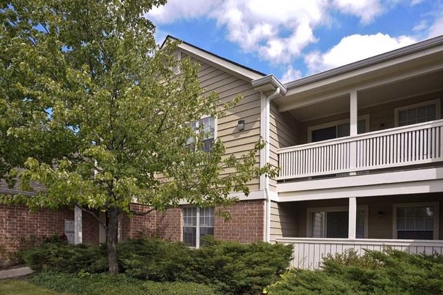 63 Aster Drive #1824 — Schaumburg, IL 60173