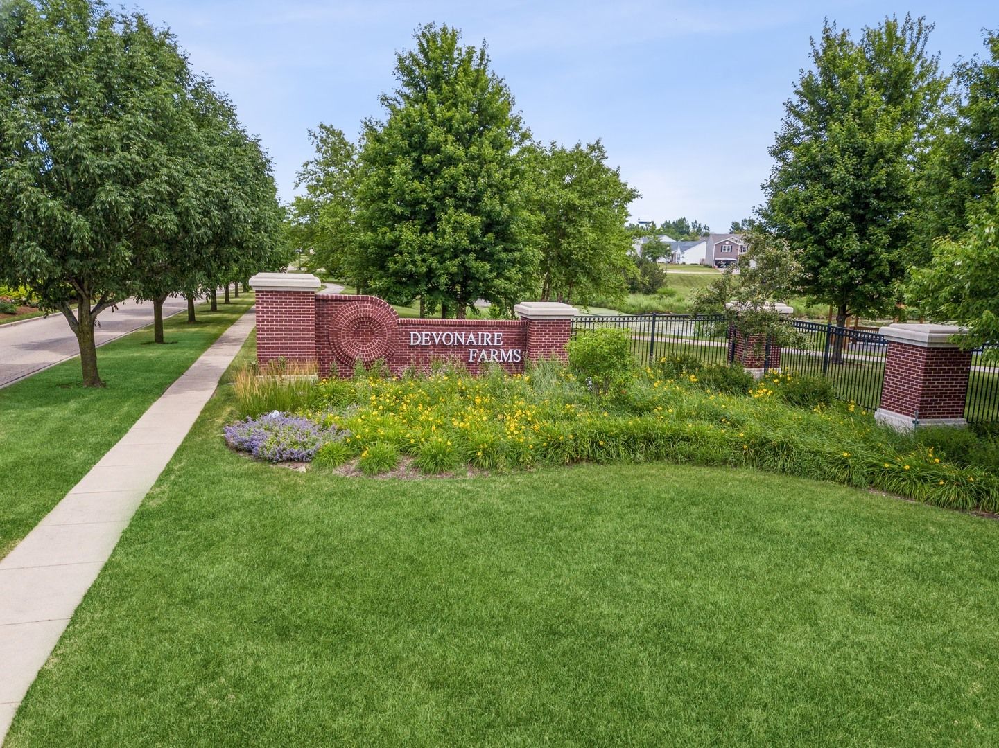 451 Thresher Street — DeKalb, IL 60115