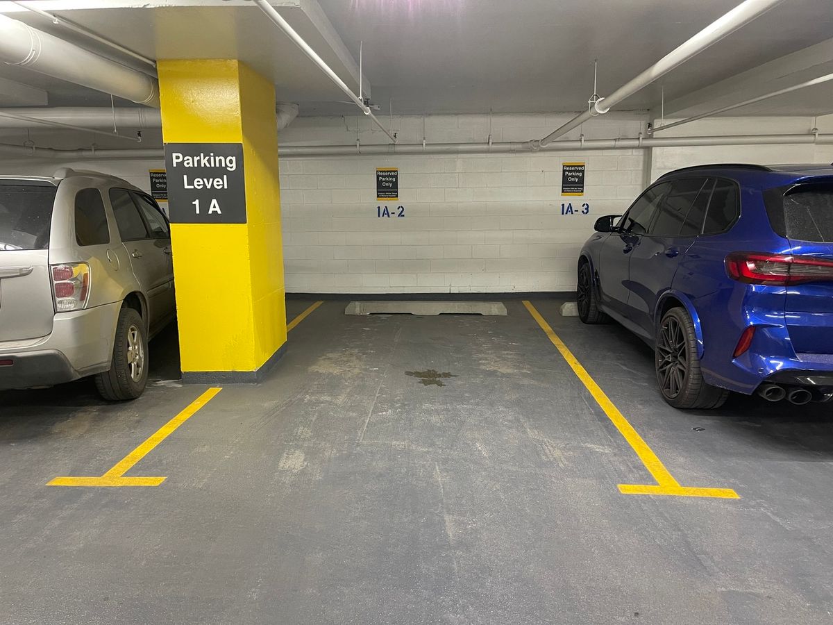 111 Chestnut Street, Chicago, IL 60611