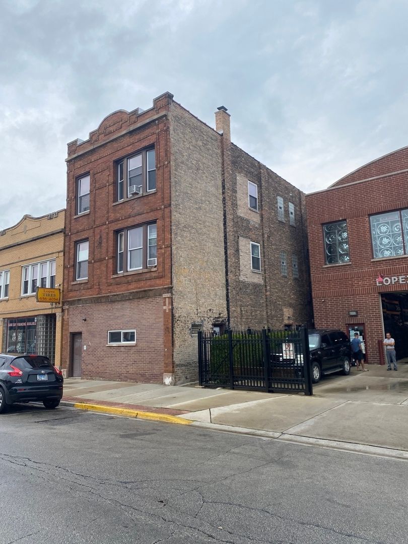 5434 W 25th Street — Cicero, IL 60804