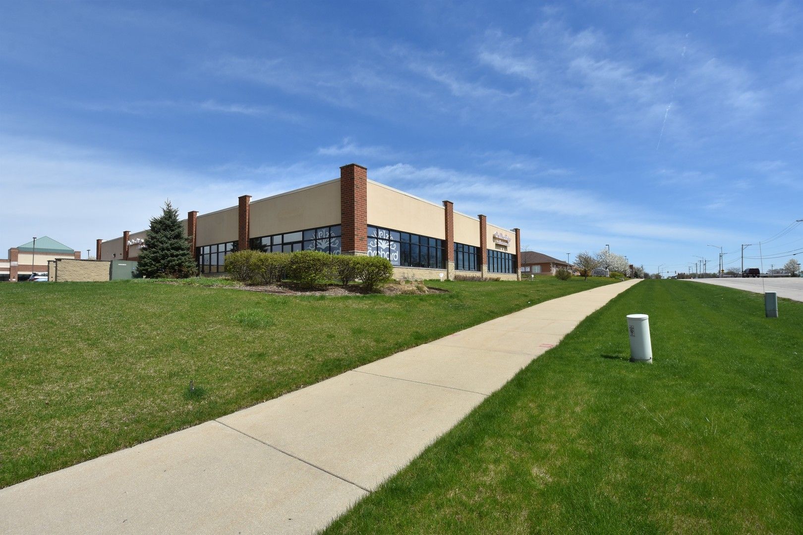 1175 Oak Street #A — North Aurora, IL 60542