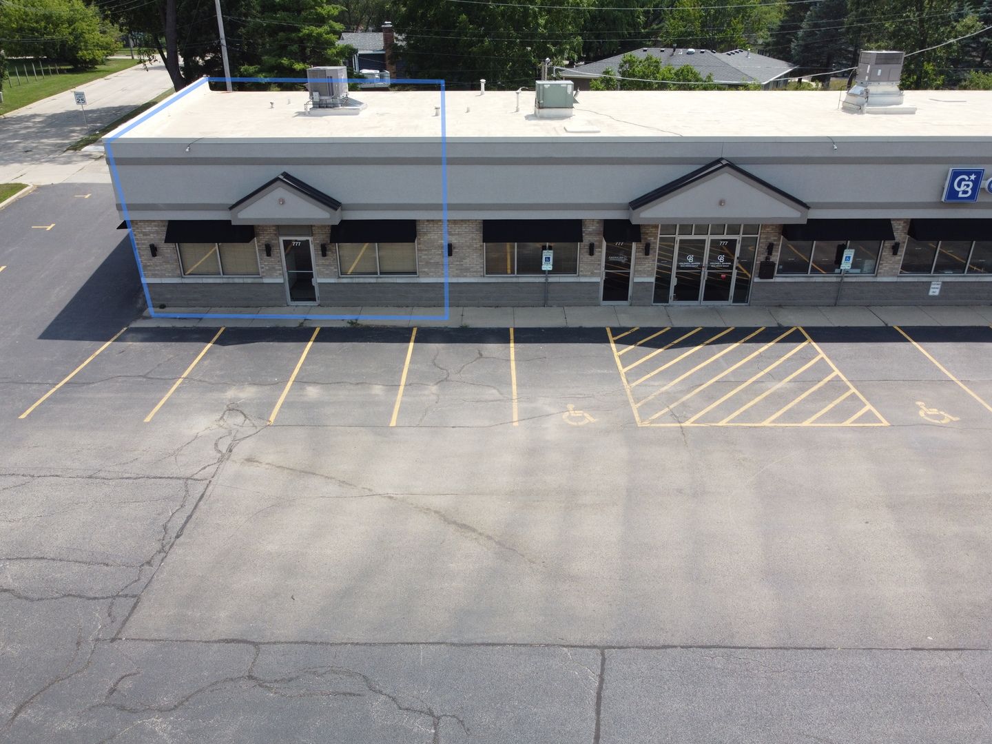 777 E Algonquin Road — Algonquin, IL 60102