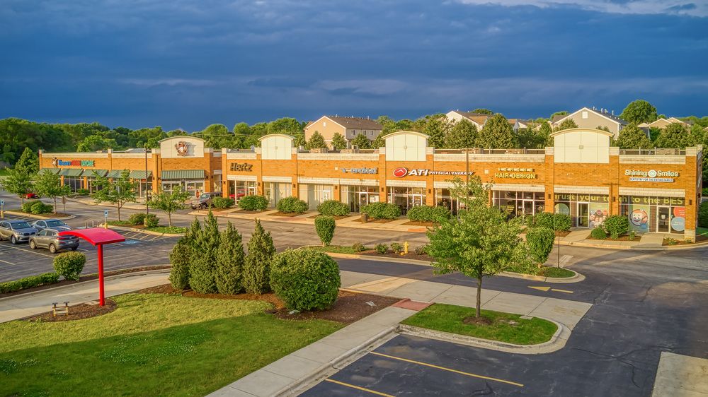 222 N Bolingbrook Drive — Bolingbrook, IL 60440